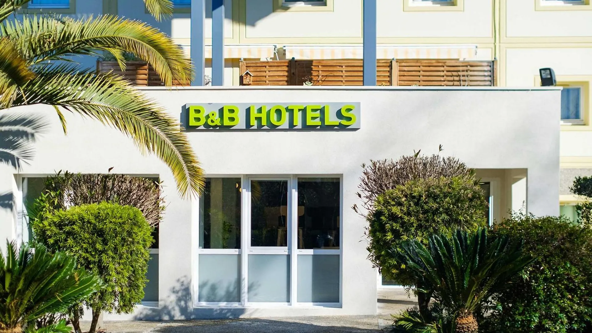 **  B&B Hotel Cannes Mouans Sartoux France