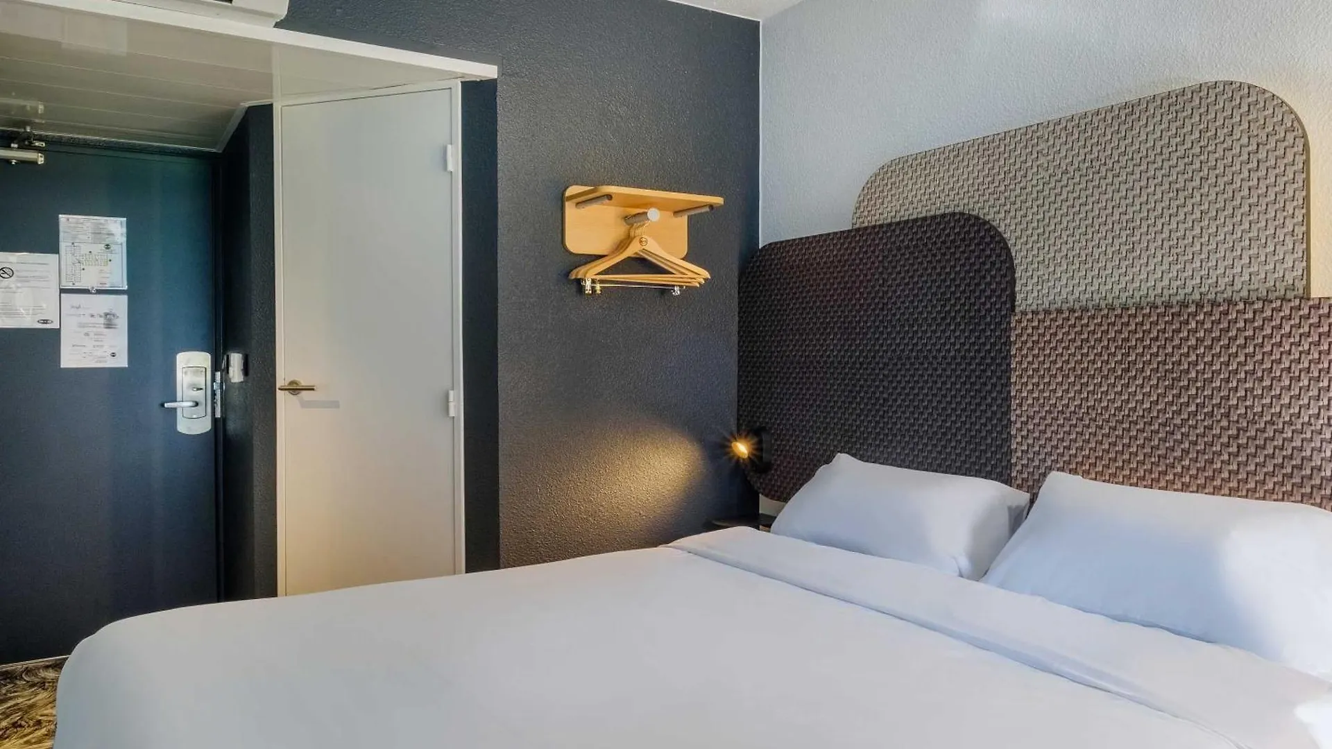 B&B Hotel Cannes Mouans Sartoux 2*, Mouans-Sartoux